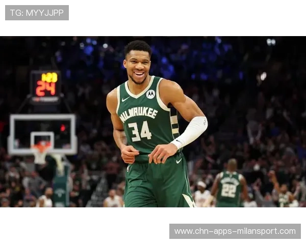 字母哥禁区单手劈扣,雄鹿主场火力全开捷 字母哥禁区单手劈扣,雄鹿主场火力全开捷